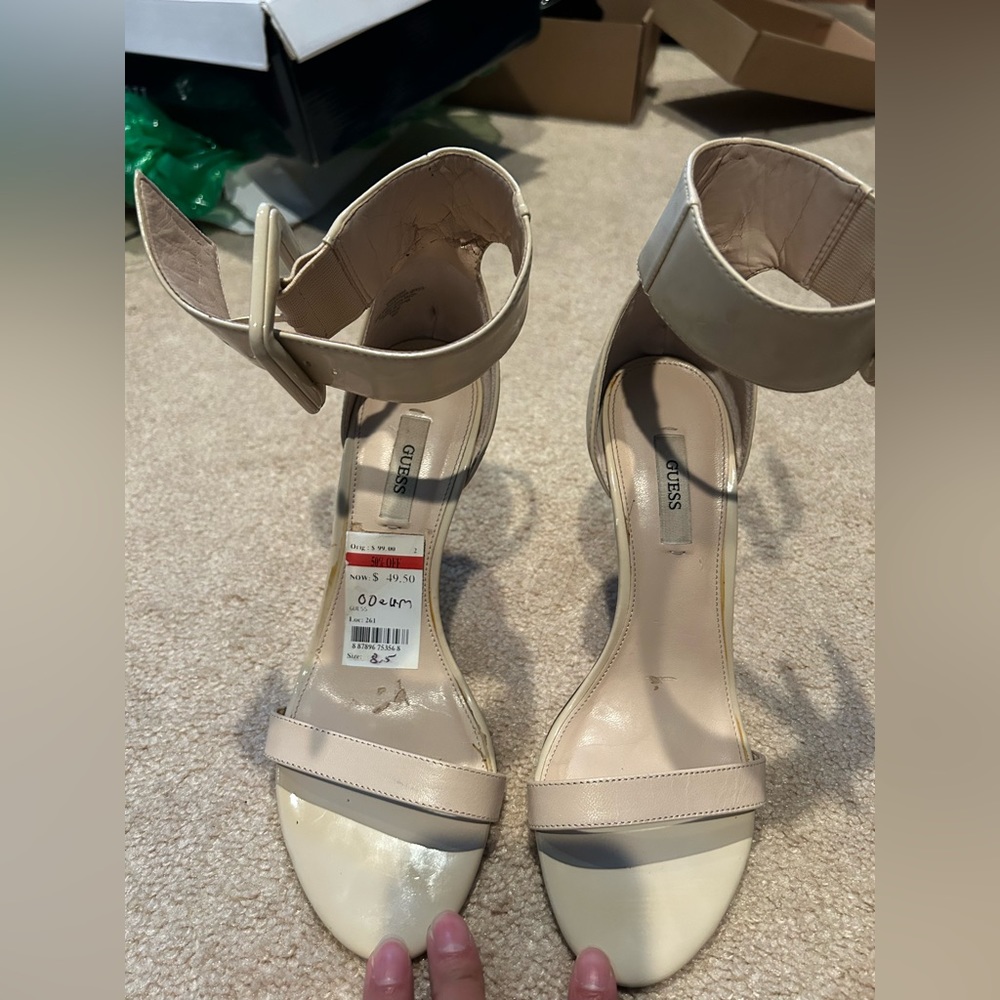8.5 beige guess sandals